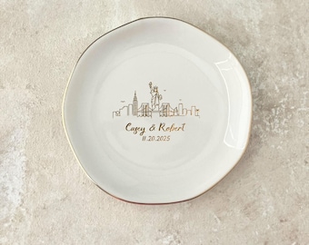 Personalized Skyline Ring Dish, Custom Wedding Jewelry Dish for Couple, Engagement Ring Holder, City Trinket Dish, 1st Anniversity Gift