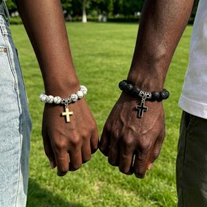 Armband med vulkanisk sten, turkos, korshänge, handgjort armband med yoga-energi, mala-pärlor, vänskapsgåva för män och kvinnor