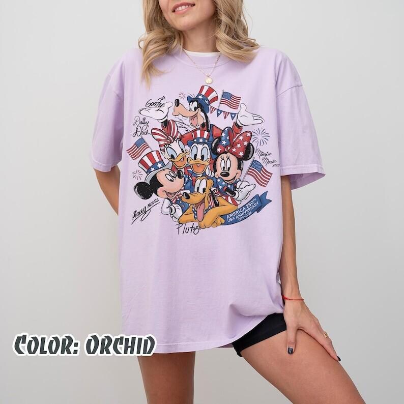 Camiseta de Mickey y sus amigos del 4 de julio de 2026, camiseta del Día de la Independencia de Disney, camiseta familiar de Disneyland, camiseta de Walt Disney World imagen 6