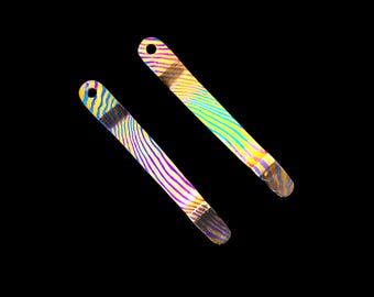 Cuchillos Chres Reeves Umnumzaam, forjados a mano, con clip de bolsillo de mokuti timascus. Actualiza tu EDC Gare.