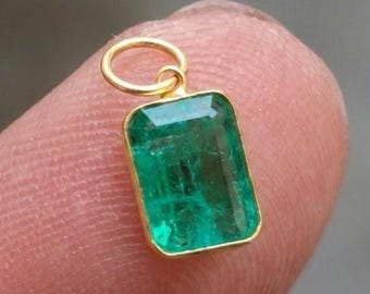Handmade Solid Gold Emerald Charm Pendant - Dainty Gemstone Jewelry