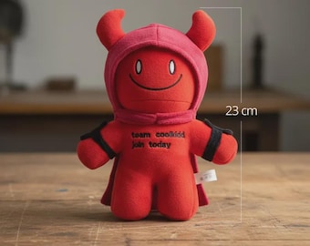 Pluszowa zabawka Czerwony Diabeł – Kawaii Demon z kapturem i peleryną, opcja z własnym tekstem