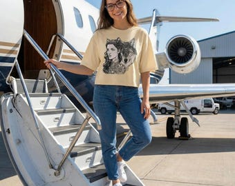 Camiseta corta estilo dolman con retrato de mujer lobo steampunk / Camiseta de arte mecánico fantástico