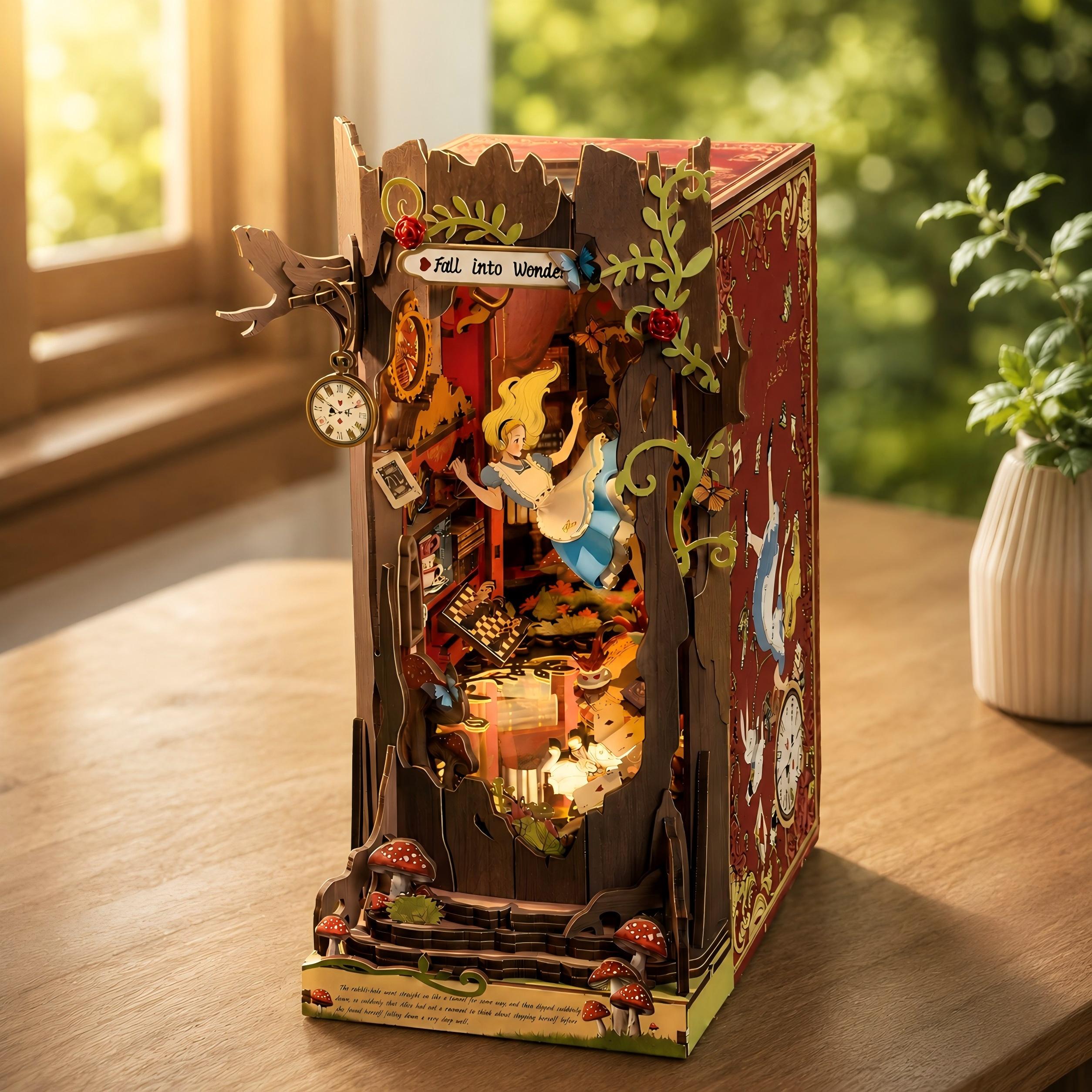 Alice in wonderland miniature book nook - Etsy 日本