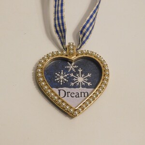 Pearl Beaded Heart Ornament: John Wind Maximal Art &#39;Dream&#39; Photo Frame