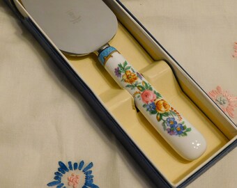 Crown Staffordshire Lyric Tunis Blue Porcelain Handle Cake / Pie Server , Serrated Edge, UNUSED, Original Box, Estate Sale