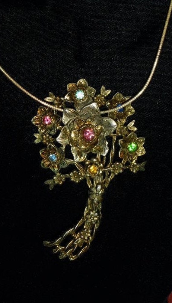 Vintage LN/25 "Floral Bouquet" Jewelry Piece, Mult