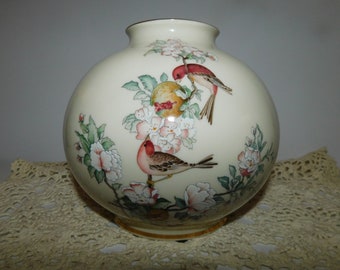 Lenox Serenade 7 1/4"H. Globe Vase, Asian-Inspired Bird Art, Discontinued, Appears Unused , Excellent Vintage Condition