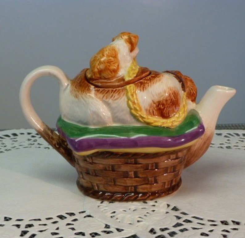 Vintage Noritake Royal Hunt Sleeping Dog /& Puppy Ceramic Mini Teapot Single Serving Teapot Estate Sale Find Appears Unused