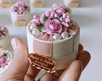 Personalized Floral Wedding Favor Box with Pearls, Custom Bridal Shower Keepsake