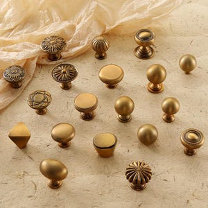 Vintage Bronze Finish Single Hole Handle – Furniture Drawer Cabinet Hardware