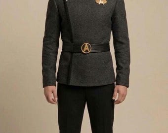 Uniforme de Comando de Ficção Científica Feito Sob Medida para Patrick Devine – Design e Tamanhos Personalizados
