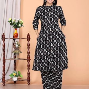 Kurta estampada con pantalones, Kurti indio con botones delanteros, Traje Salwar con cuello cerrado, Camisa de corte A con pantalones Palazzo, Conjunto con motivos étnicos
