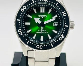 Vintage Mechanical Watches Automatic Wrist Watch Divers 200m Silver Bracelet Mens