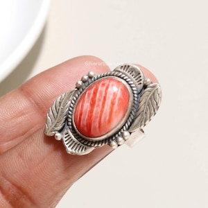 Anel em forma de concha de ostra espinhosa em prata de lei 925, joia boho com pedra preciosa.