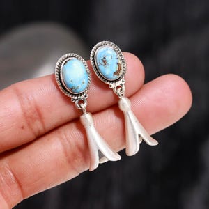 earrings for midi dress Earrings with Midi Dress Casual Outfits (5 ideas & outfits)