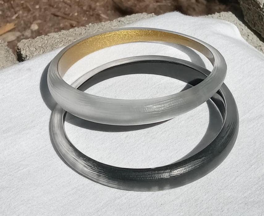 新製品情報も満載 alexis スネイク珊瑚ブレスレット bittar