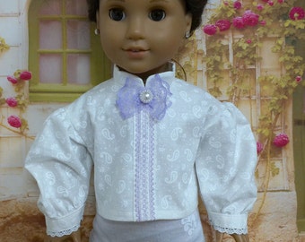 Historische witte blouse uit de jaren 1860 met lange mouwen, gemaakt voor poppen van 18 inch