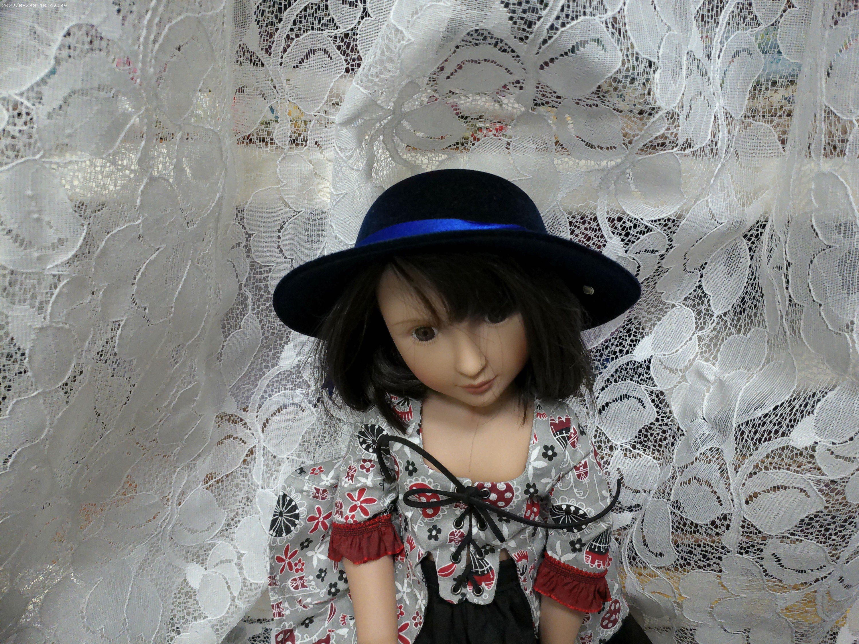 Vintage Original Sasha Doll with Tube 16 Inches Blonde Hair Blue