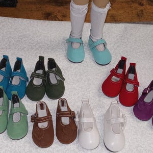Puppenschuhe für RRFF- 5,6 cm (2,25 &quot;) Schwer zu finden, schmale Passform für Ruby Red Fashion Friends Dolls-Wählen Sie eine Farbe aus.&quot;