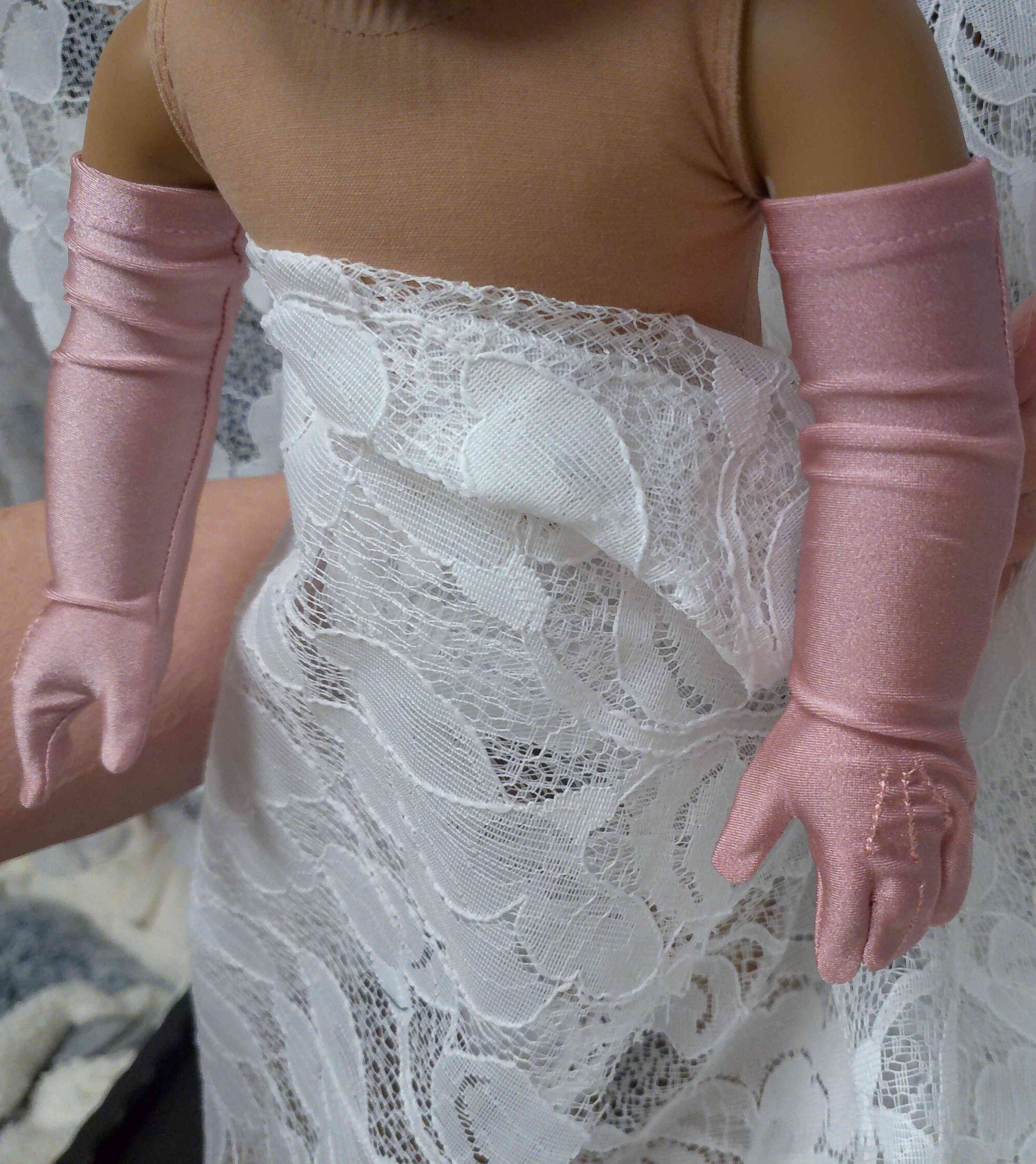 Ropa para barbie con guantes sale