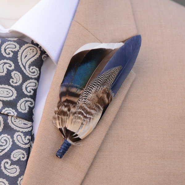 Épinglette bleue en plumes de canard | Boutonnière en plumes de canard | Broche en plumes de faisan | Épingle à chapeau en plumes