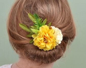 Flower Hair Clip in Yellow Marigolds