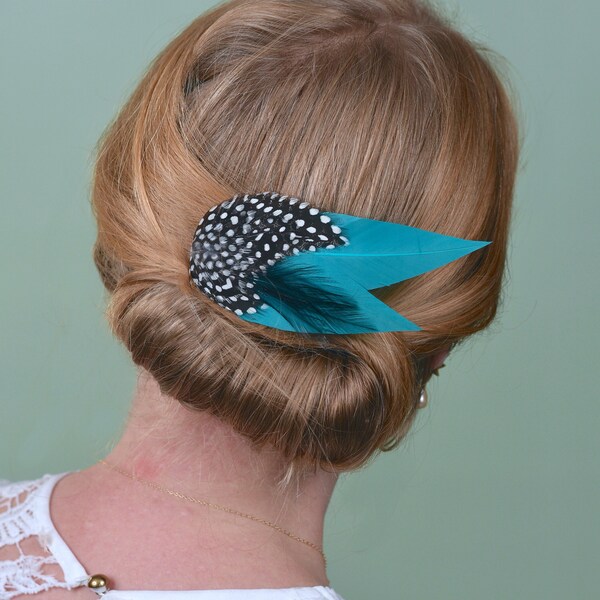 Teal Turquoise Feather Hair Clip with Polka Dots | Green Feather Fascinator | Green Feather Headpiece | Wedding Fascinator