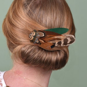 Barrette Plume de Faisan Vert et Cuivre Fascinateur de plumes Nuptiale Pince à cheveux de demoiselle d'honneur Fascinateur de mariage image 1