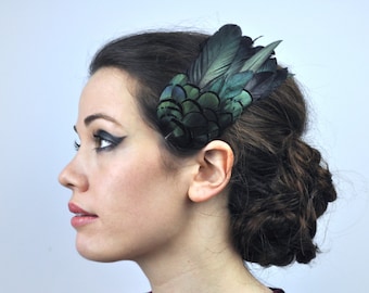 Feder Haarspange in glänzenden grün schwarz - schwarz Fascinator - Hochzeit Kopfschmuck