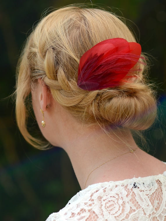 Feather Hair Clip in Red and Crimson - Wedding Fascinator - Etsy display picture 2