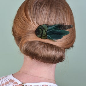 Clip de pelo de plumas verdes oscuros / Clip de pelo de plumas de faisán / Fascinador de plumas / Novia / Clip de pelo de dama de honor / Fascinador de boda imagen 2