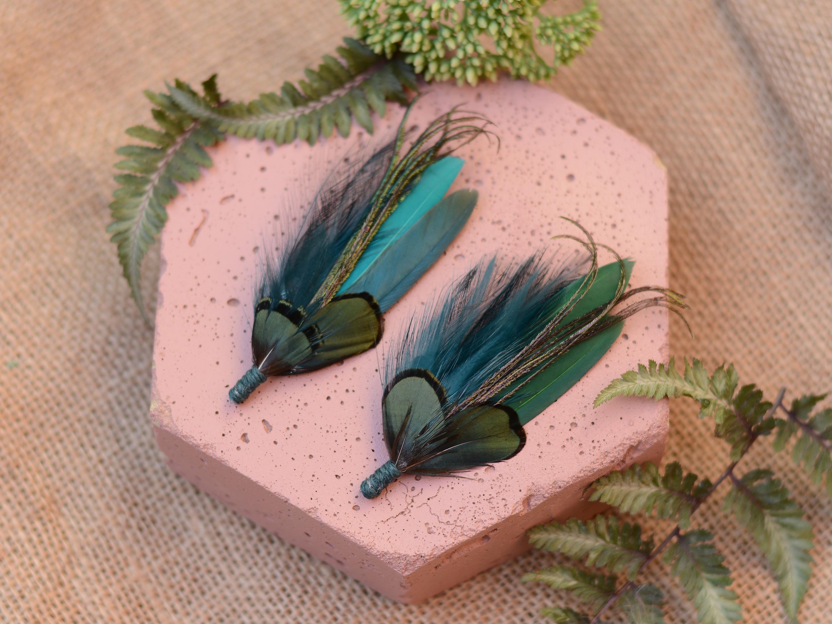 Feather Brooch in Teal and Green - Boutonniere - Feather Hat  display picture 2