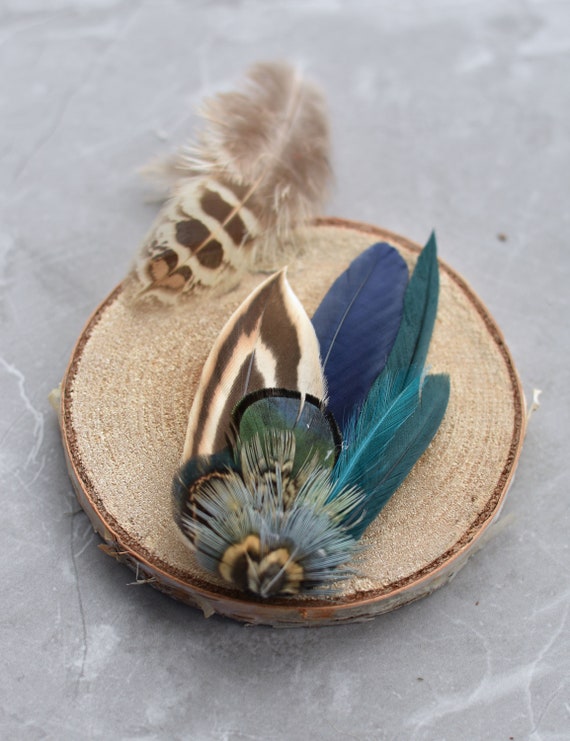 Blue Feather Hat Pin / Lapel Pin 