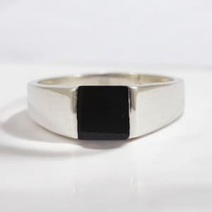 Men's Square Black Onyx Ring 925 Silver, Flush Set Flat Inlay Signet, Minimalist Geometric Band Him, Snag Free Everyday Executive Jewelry