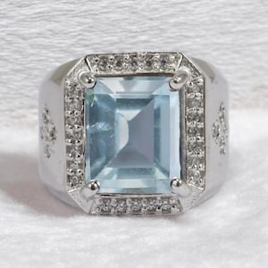 Anillo de plata 925 para hombre con aguamarina talla esmeralda, sello con halo de diamantes, gema azul rectangular, banda con detalles de diamantes, piedra de nacimiento de marzo.
