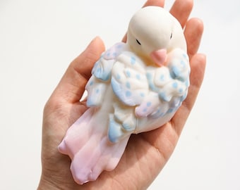 Kawaii Marshmallow Bird Taba Squishy | Handmade Pillowy Soft Budgie Fidget Toy | Cute Pastel Lovebird Squeeze | Aesthetic Desk Pet Gift