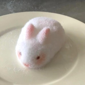 Conejito de Pascua relleno, peluche de conejo hecho a mano, mascota de escritorio kawaii, regalo de Pascua sin dulces, juguete mochi