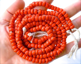 ANTIQUE: 1800s to 1920s - 100pcs - Venetian Orange Glass Crow Bead Strand - Macrame Beads - Made in Italy