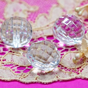 VINTAGE: 3 peças - Botões de bola de vidro transparente facetados - Costura - Artesanato - Fabricação de bonecas - Joias