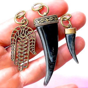 VINTAGE: 3pcs - Natural Horn and Brass Pendant - Hand Carved Centerpiece Beads - Jewelry Making
