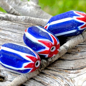 VINTAGE: 3pcs - Large Chevron Glass Beads - Four Layer Chevron Beads - Venetian - Nepal - Jewelry Making
