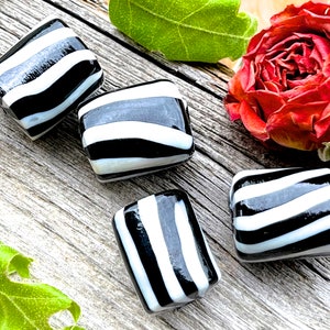 SUPPLY: 4pcs - Large Lamp Work Stripe Glass  Beads Black White Glass Beads Centerpiece Beads