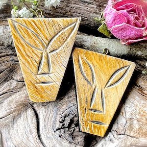 VINTAGE: Pair of LARGE Tribal Ethnic Natural Carved Horn Pendant - Earring Charms