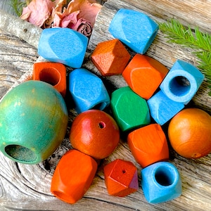 VINTAGE: 1970s - 16pcs - Large Mixed Brown Macrame Wood Beads - Jewelry Making - Crafts