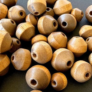 VINTAGE: 50pcs Old Natural Wooden Beads - Unique Find - Jewelry Beads - Craft Beads