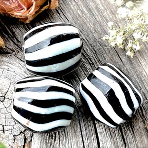 SUPPLY: 3pcs - Large Lamp Work Stripe Glass  Beads - Black and White Glass Beads - Centerpiece Beads -