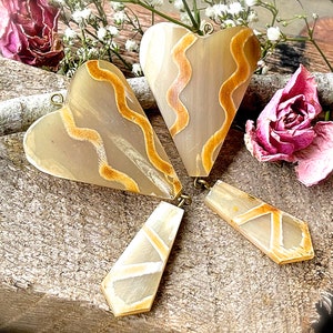 SUPPLY: Pair of LARGE Carved Horn Heart Pendant - Earring Charms - Heart Pendant Dangles