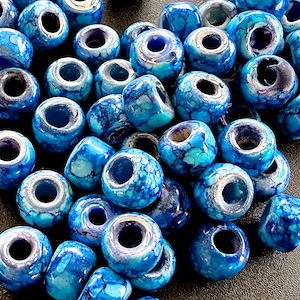 SUMINISTRO: 50 piezas - Cuentas de vidrio con forma de cuervo de la India - Cuentas de macramé - Cuentas con agujeros grandes