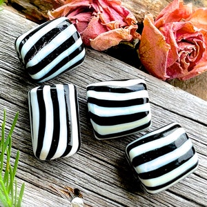 SUPPLY: 4pcs - Large Lamp Work Stripe Glass  Beads - Black and White Glass Beads - Centerpiece Beads